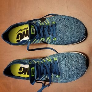 Nike zoom flyknit streak 11.5